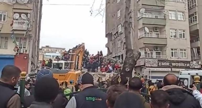 Depremde 137 kişinin öldüğü 2 apartman hem ruhsatsız hem projesiz