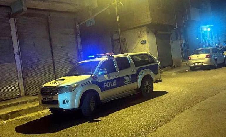 Şehir magandası otomobilden rastgele ateş açtı: 8 yaralı