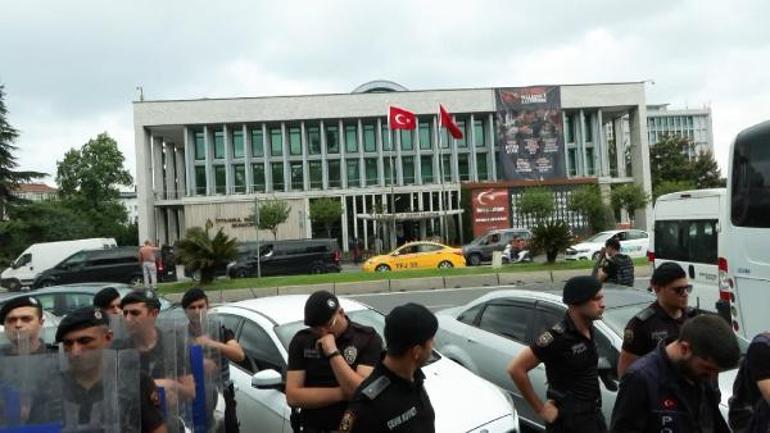 İBBye bağlı Ağaç A.Ş. çalışanlarından Saraçhanede eylem