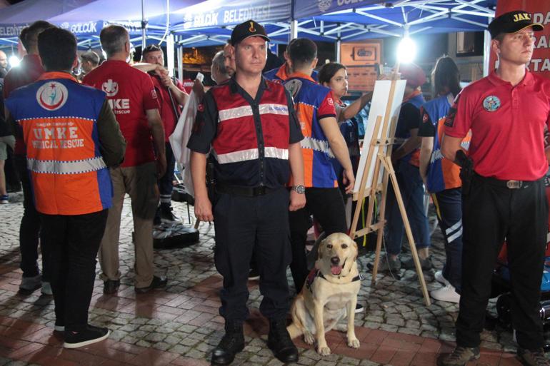 17 Ağustos depreminin 24üncü yılında anma töreni düzenlendi