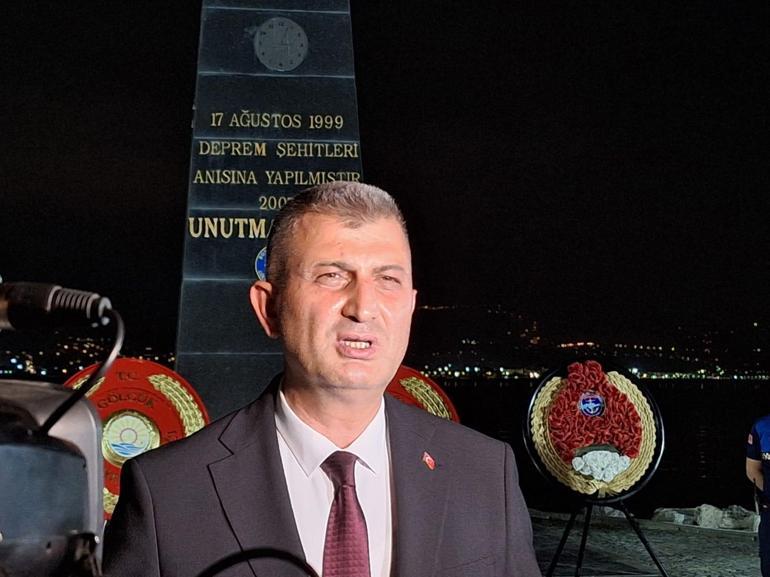 17 Ağustos depreminin 24üncü yılında anma töreni düzenlendi