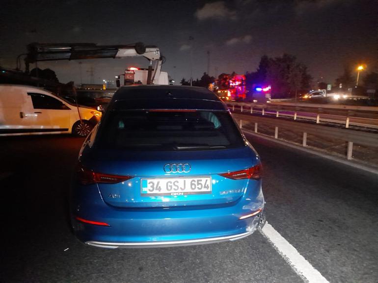 Maddi hasarlı kaza sonrası otomobilinden inen sürücüye, arkadan gelen minibüs çarptı