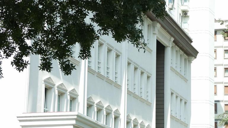 Dayanıklılık testi yaptırmayan okul yönetimi ile veliler karşı karşıya geldi