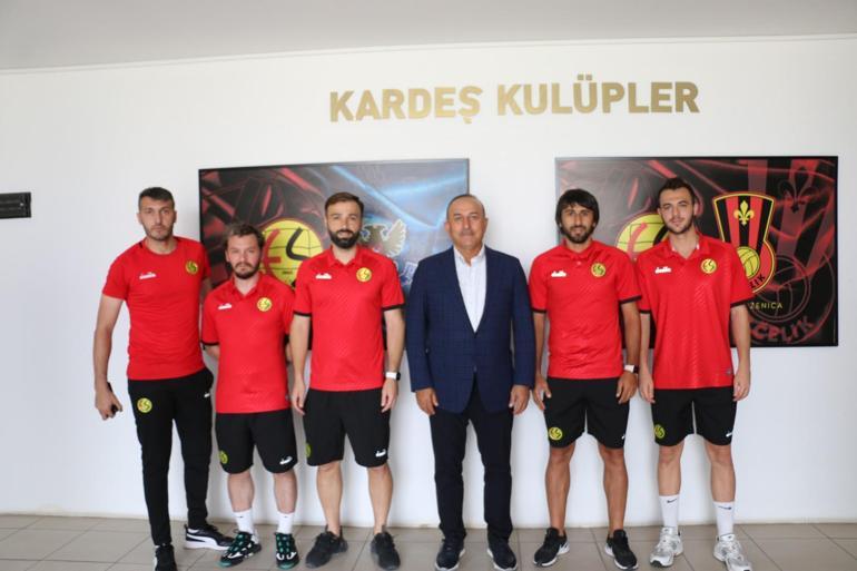 Çavuşoğlu, Eskişehirspor’u ziyaret etti