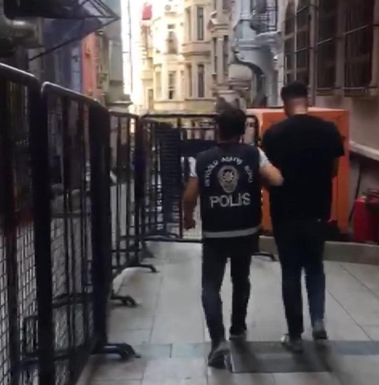 Beyoğlunda Faslı adamı döverek öldüren taksici tutuklandı