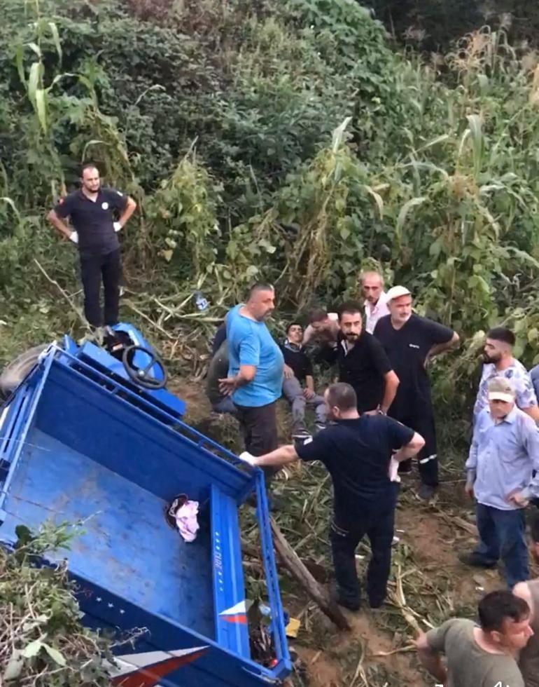 Zonguldakta patpat tarlaya devrildi: 13 yaralı