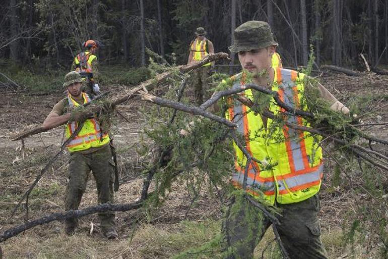 Kanada’nın doğusunda orman yangınları sebebiyle olağanüstü hal ilan edildi