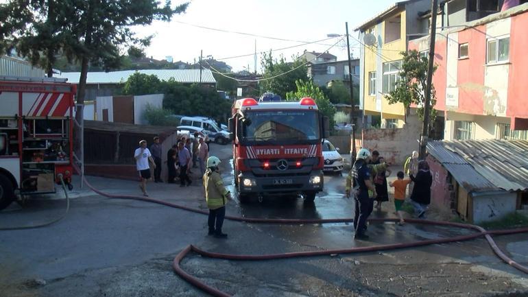 Ataşehir’de 4 katlı iş yerinde yangın