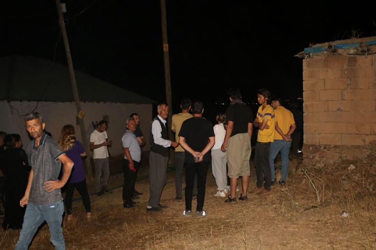 Hakkaride ahır yangını; 7 büyükbaş öldü