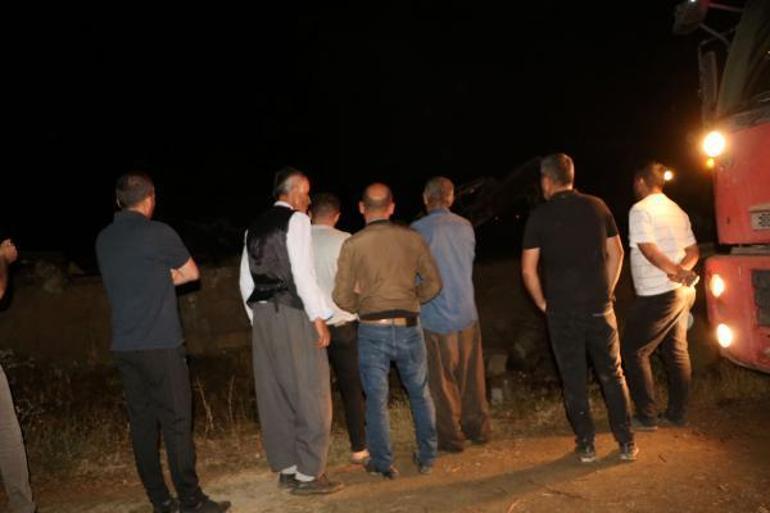 Hakkaride ahır yangını; 7 büyükbaş öldü