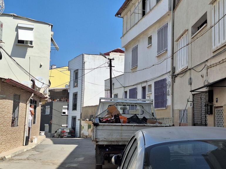 Kuşadası Körfezinde 2 dakika arayla 2 deprem