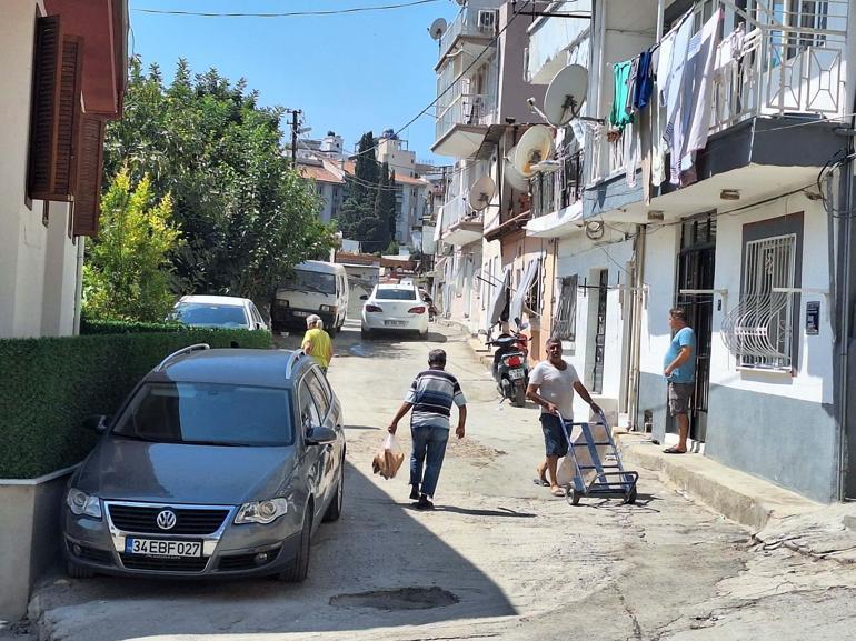 Kuşadası Körfezinde 2 dakika arayla 2 deprem