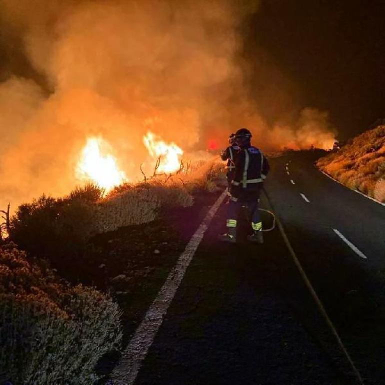 Tenerife orman yangınlarında 13 bin kişi tahliye edildi