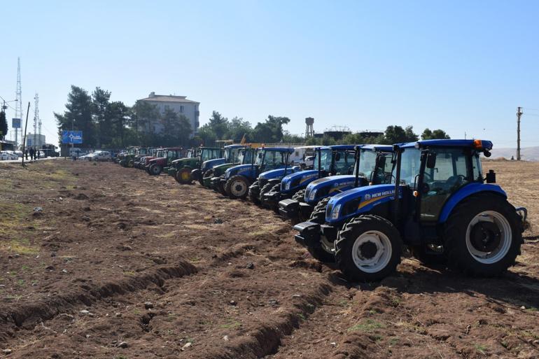 TMOnun mısır alım fiyatına tepki gösteren çiftçilerden traktörlü eylem