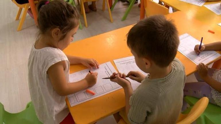 İstanbulda anaokulu ve bakıcı fiyatları arttı; çocuklar büyükannelere emanet