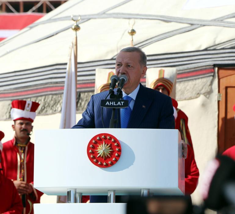 Cumhurbaşkanı Erdoğan: Ölmüş atı kamçılamanın kimseye faydası olmaz
