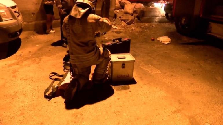 Bağcılarda boş arsadaki kuyuda erkek cesedi bulundu