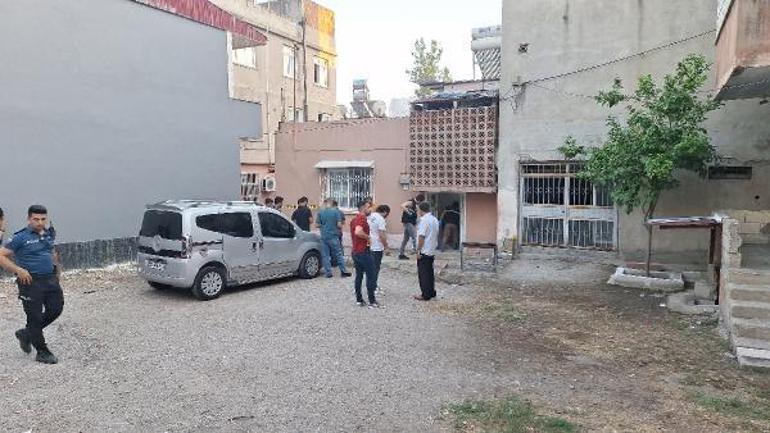 Aile yemeğinde ağabeyini, annesini, yengesini ve 2 yeğenini tabancayla vurup, intihara kalkıştı: 1 ölü, 5 yaralı