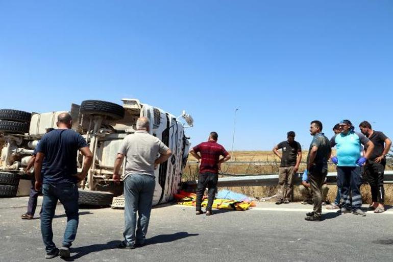 Gaziantepte devrilen TIRın şoförü öldü