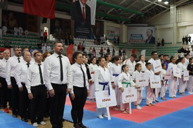 Türkiye Ju Jitsu Şampiyonası’nda 30 madalya kazanan Mardinli sporcular, rekor kırdı