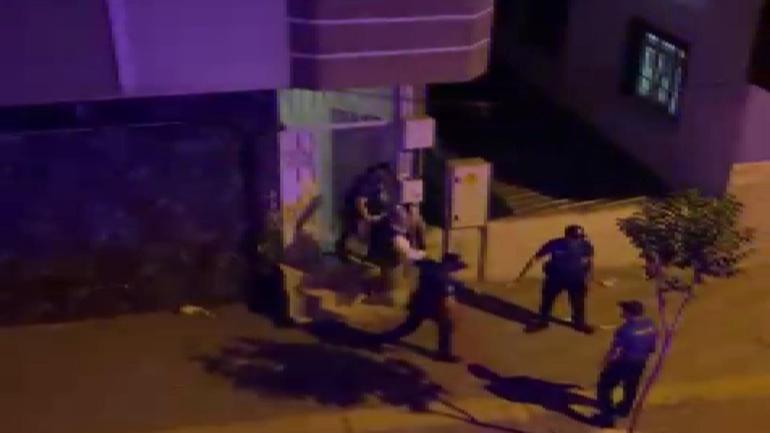 Akrabasını taciz ettiği iddia edilen sahte hocayı linçten polis zor kurtardı