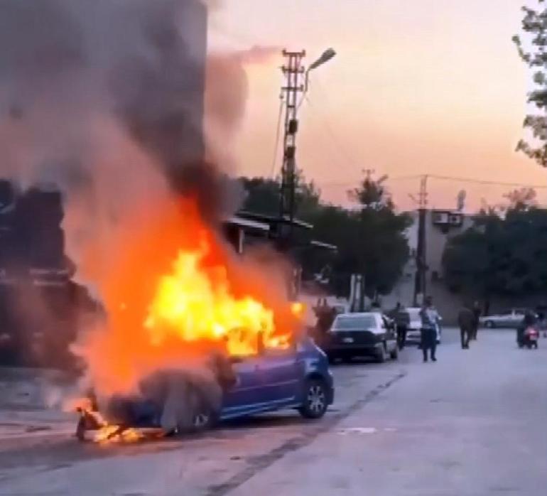 Elazığ’da seyir halindeki otomobil yandı