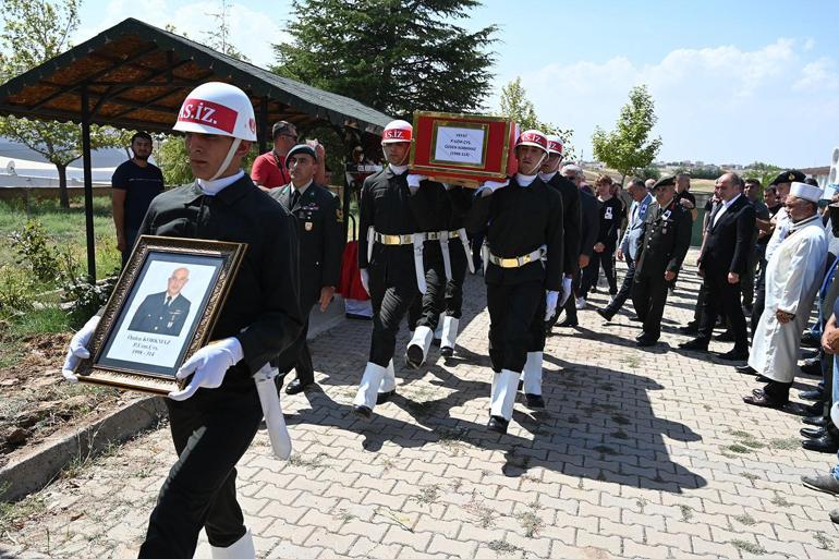 Kalp krizinden ölen uzman çavuş, son yolculuğuna uğurlandı