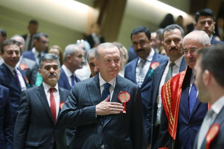 Cumhurbaşkanı Erdoğan: Yeni anayasa girişimlerimizi tekrar başlatacağız