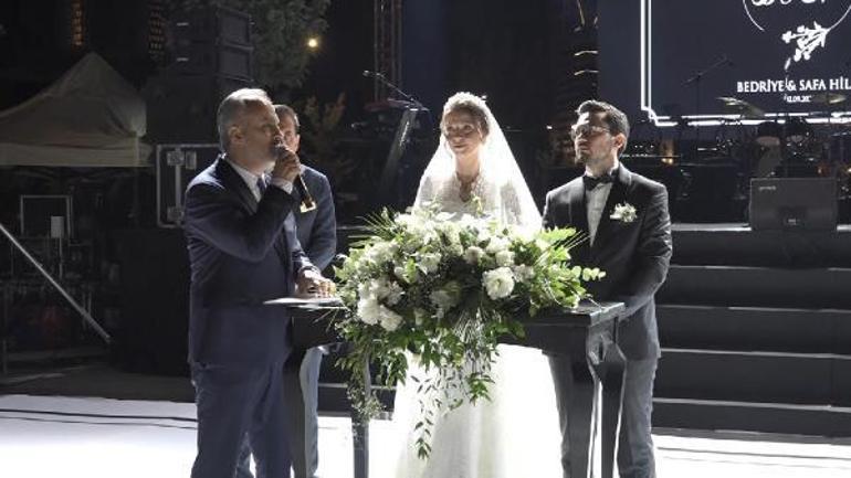 Bursa Büyükşehir Belediye Başkanı Aktaş, oğlunun nikahını kıydı