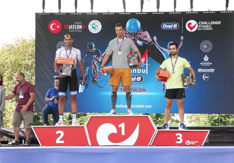 3’üncü kıtalararası Oral-B Challenge İstanbul triatlonu Beykoz’da yapıldı