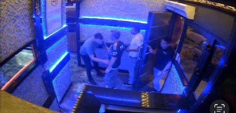 Kartalda polis memurunun boş dediği silah ateş aldı bir kişi yaralandı