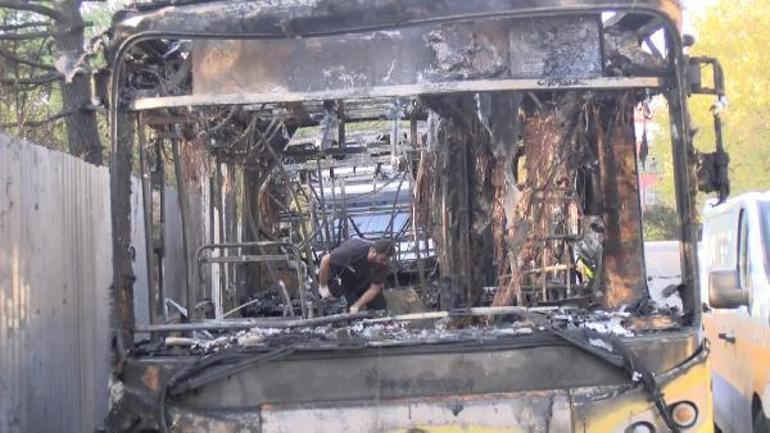 Büyükçekmecede İETT otobüsü alev alev yandı