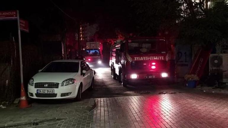 Beyoğlunda bulunan tarihi Kurşunlu Handa yangın