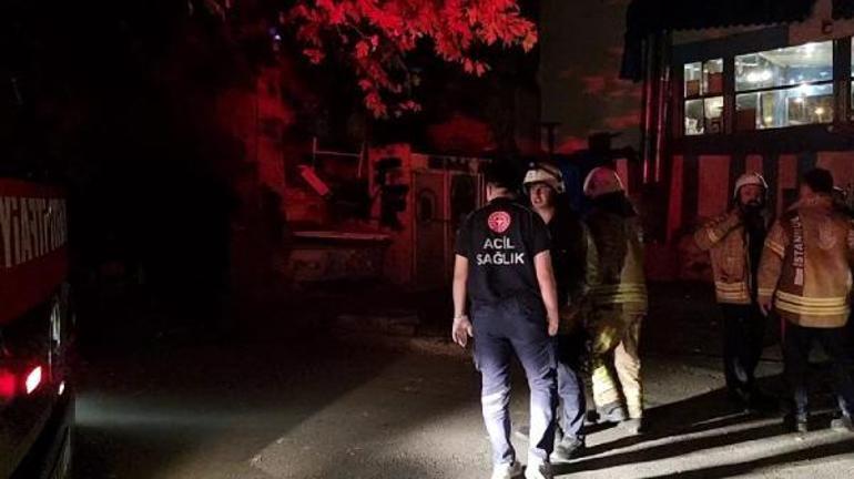 Beyoğlunda bulunan tarihi Kurşunlu Handa yangın