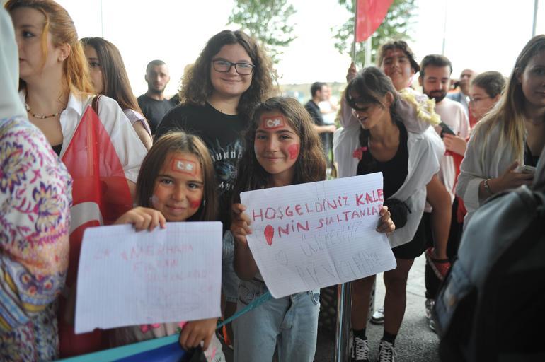 Avrupa şampiyonu A Milli Kadın Voleybol Takımı, yurda döndü