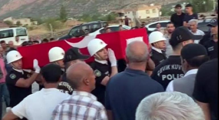 Kavgayı ayırırken vurulan polis toprağa verildi, 16 yaşındaki şüpheli tutuklandı