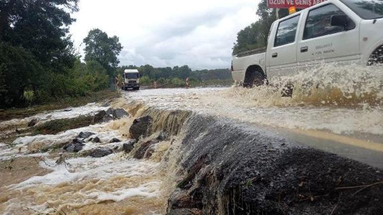 Kırklarelide kuvvetli yağışta dereler taştı, yollar kapandı; 3 ölü, 3 kayıp