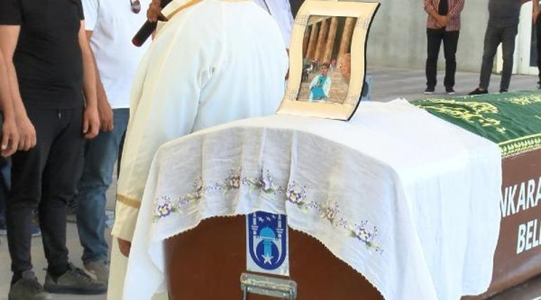 Kalp krizinden ölen üniversiteli Nazlı Ece, memleketi Ankarada toprağa verildi