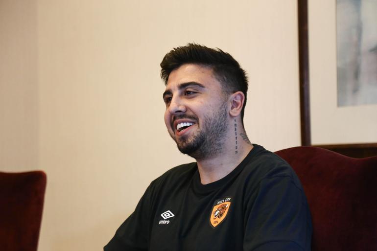 Ozan Tufan, Championshipte ayın futbolcusu ödülüne aday gösterildi