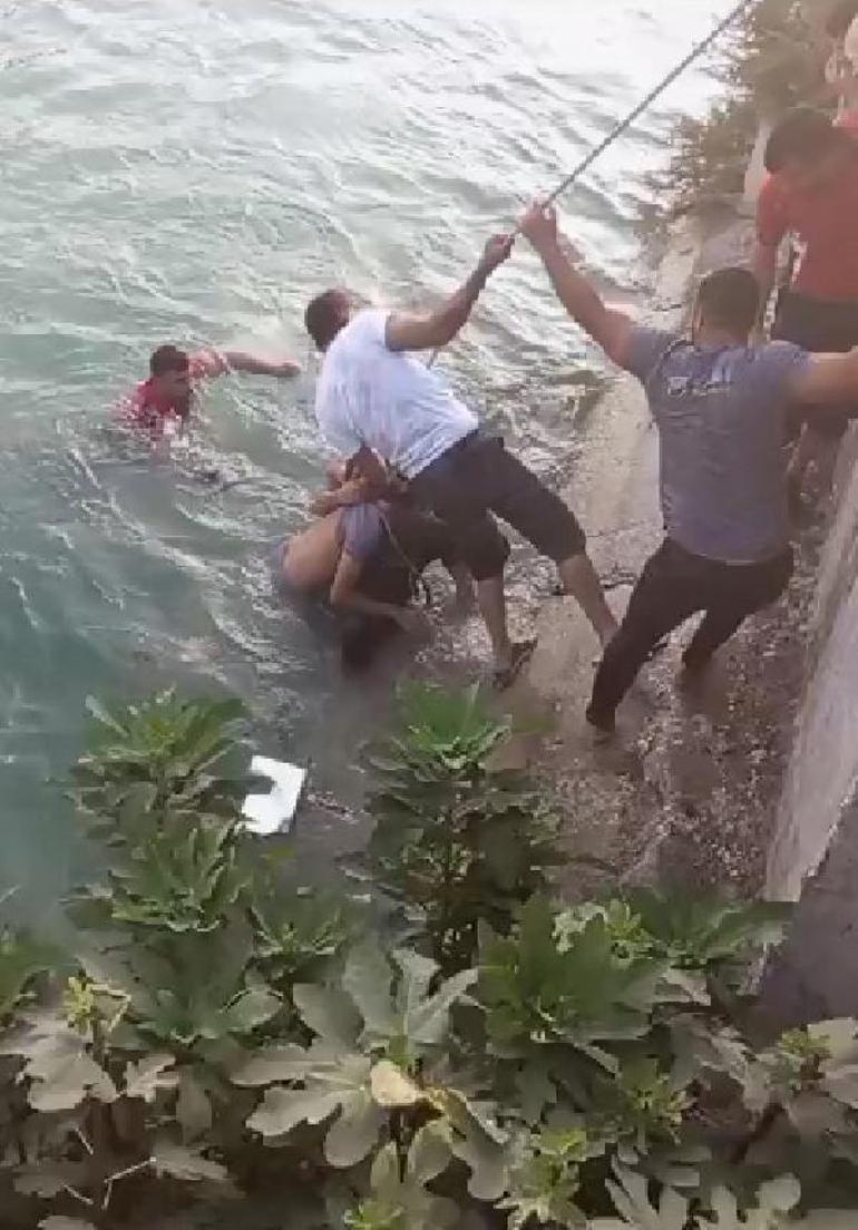 Sulama kanalında boğulma tehlikesi geçiren genci vatandaşlar kurtardı