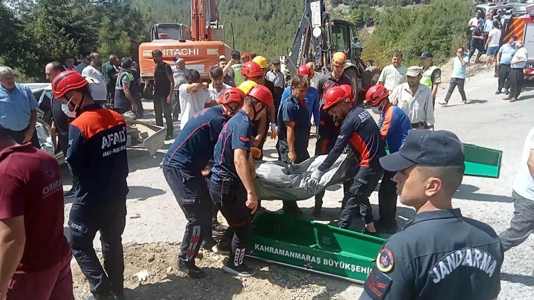 Kamyon, cenaze namazına hazırlanan kalabalığın arasına daldı: 6 ölü, 24 yaralı