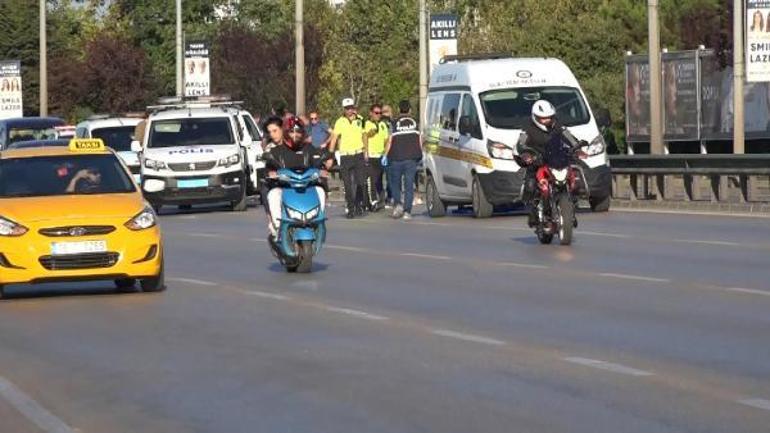 Devrilen motosikletten fırlayan sürücü bariyerlere çarparak öldü