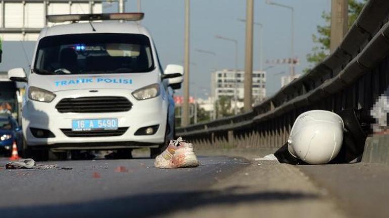 Devrilen motosikletten fırlayan sürücü bariyerlere çarparak öldü
