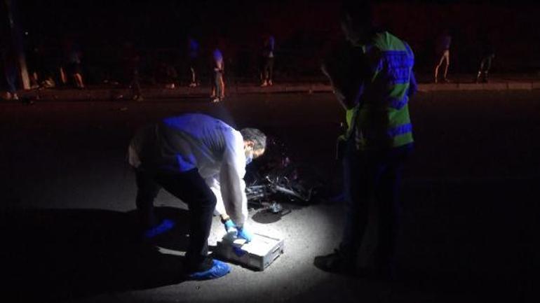 Trafiğe kapalı yolda iki motosiklet kafa kafaya çarpıştı: 2 ölü, 1 yaralı