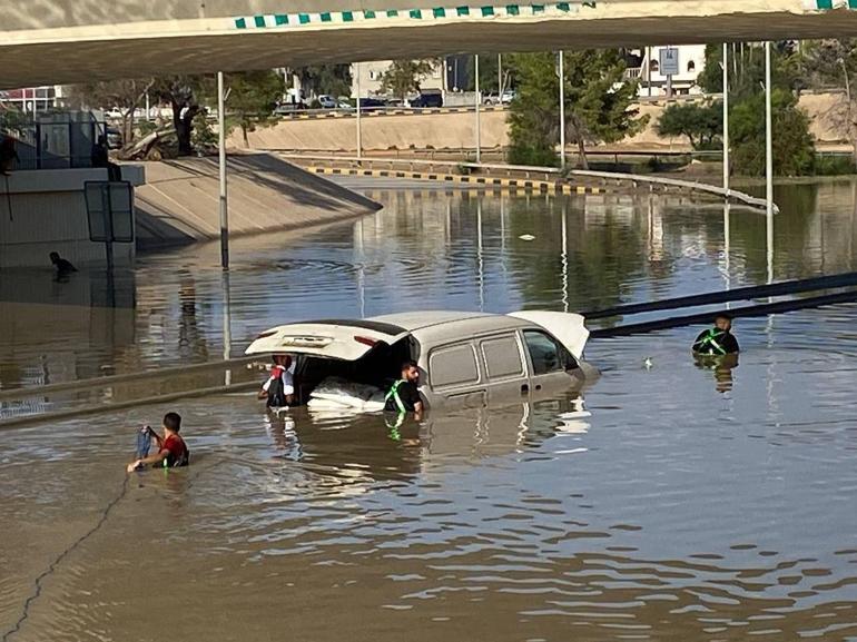 Libya’da sel felaketi: 10 bin kayıp var