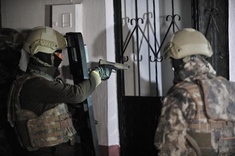 Bursada FETÖ/PDY operasyonunda 6 gözaltı