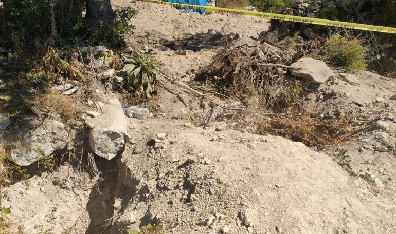 Ekskavatörle kaçak kazı yapan 11 kişiye suçüstü