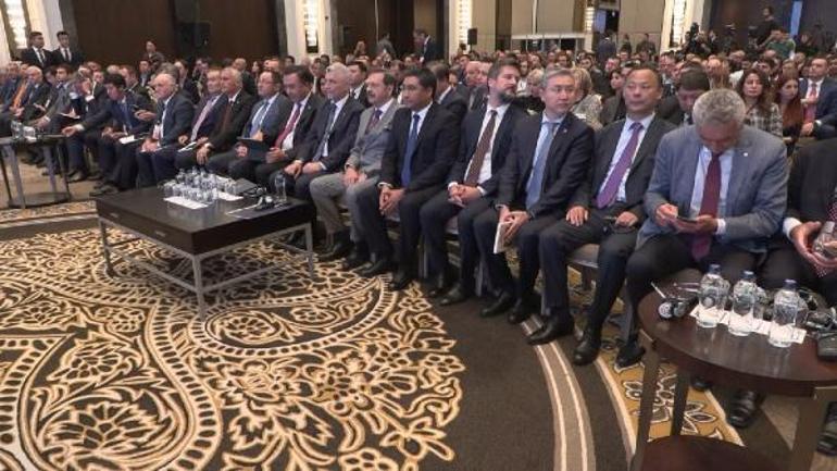 Ticaret Bakanı Bolat Türk Dünyası İş Forumuna katıldı