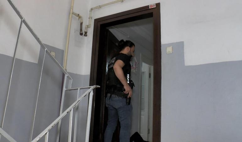 Uyuşturucu operasyonunda annenin isyanı; Sonunda rahat ettin mi annem