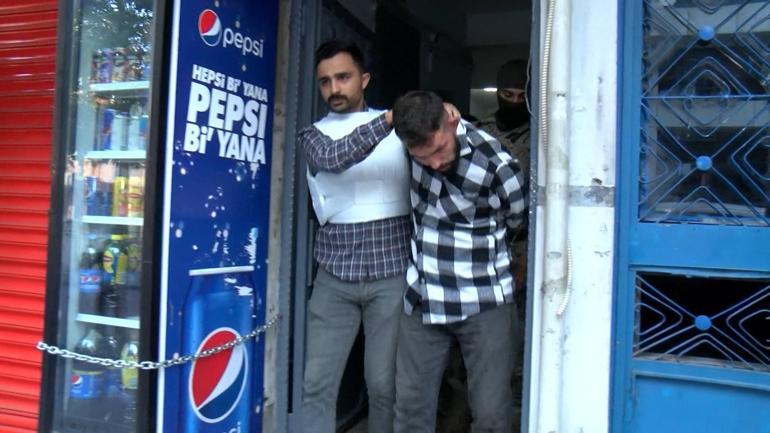 Uyuşturucu operasyonunda annenin isyanı; Sonunda rahat ettin mi annem